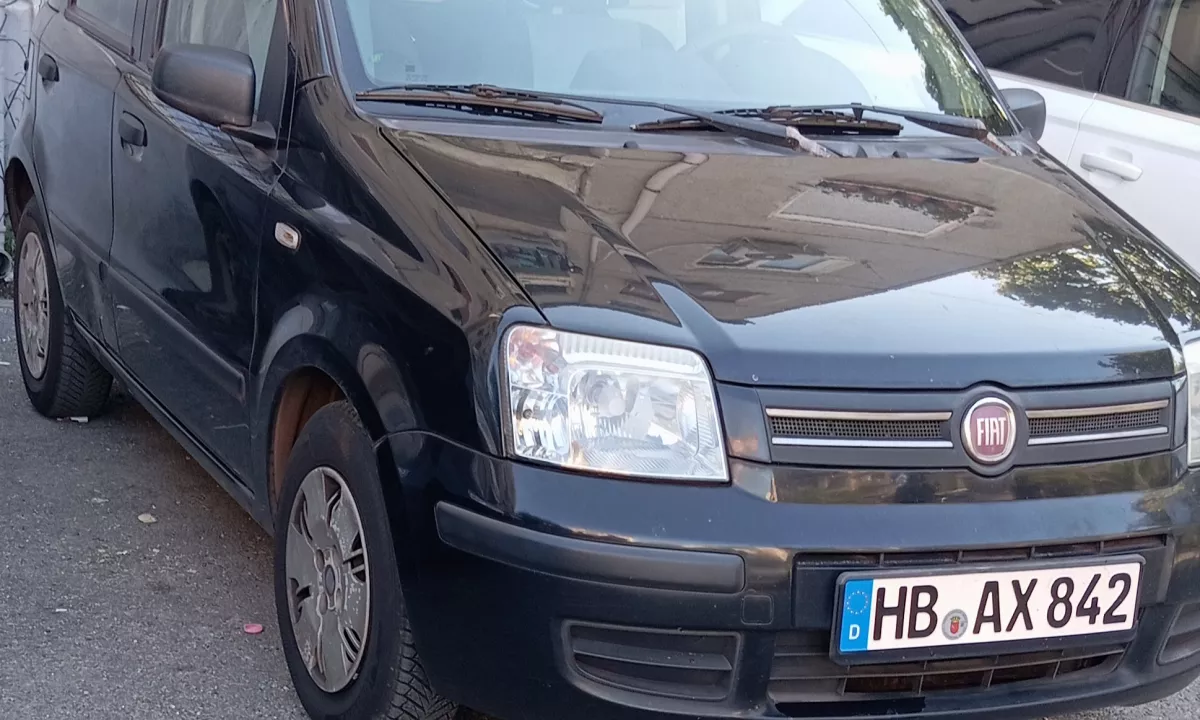 Auto in Vendita a Tirana, Fiat, 2009 Benzine,Kambio Manual Pagamento 2,300  Euro.