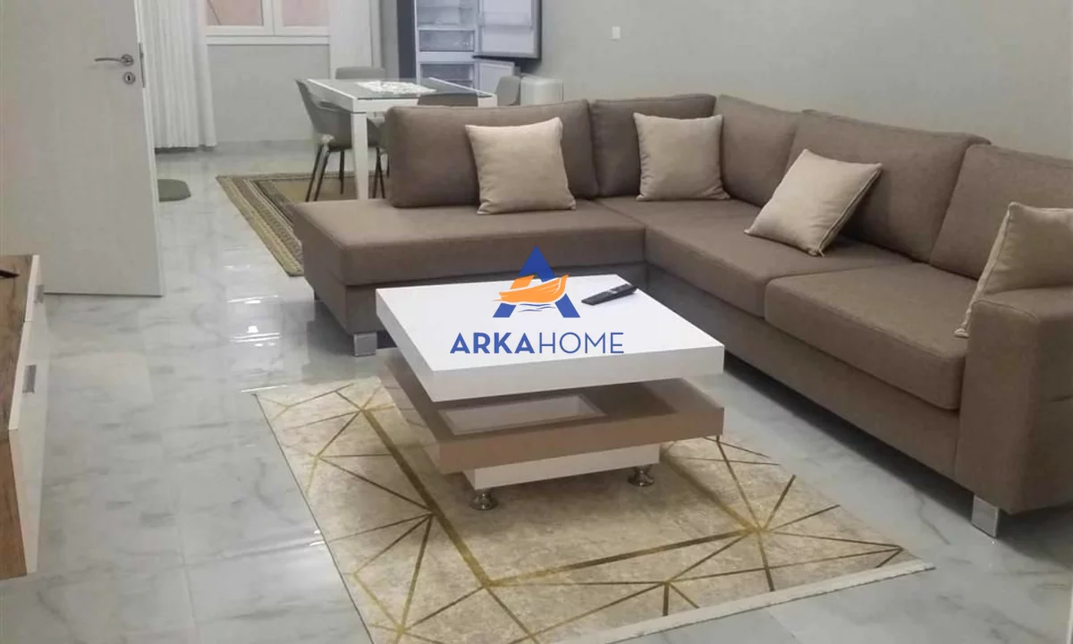 Shtepi me qera Apartament ne Tirane, 2+1, Mobilimi E mobiluar, Pagesa 800  Euro.