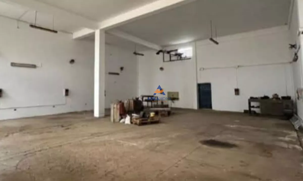 SHITET KAPANON 2,200M2 TE AUTOSTRADA "TIRANE-DURRES" 1.190.000 EURO ( I DISKUTUSHEM). Euro1,190,000