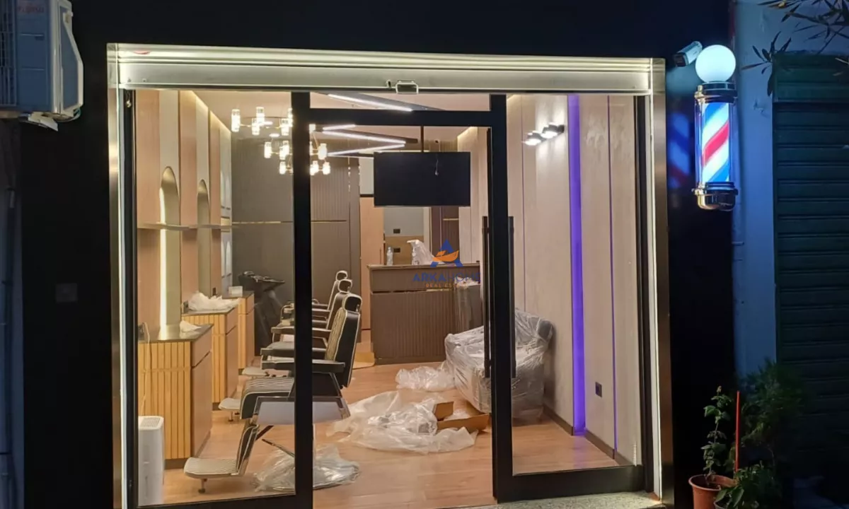 JEPET ME QERA AMBIENT BIZNESI BERBERSHOP 40M2 