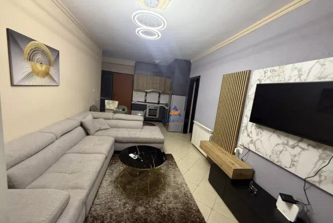 Shtepi me qera 2+1 ne Tirane - 600 Euro