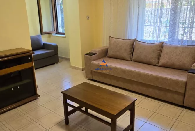 SHITET APARTAMENT 2+1+BALLKON "RRUGA FORTUZI,SHKOLLA JERONIM DE RADA" 195.000 EURO.