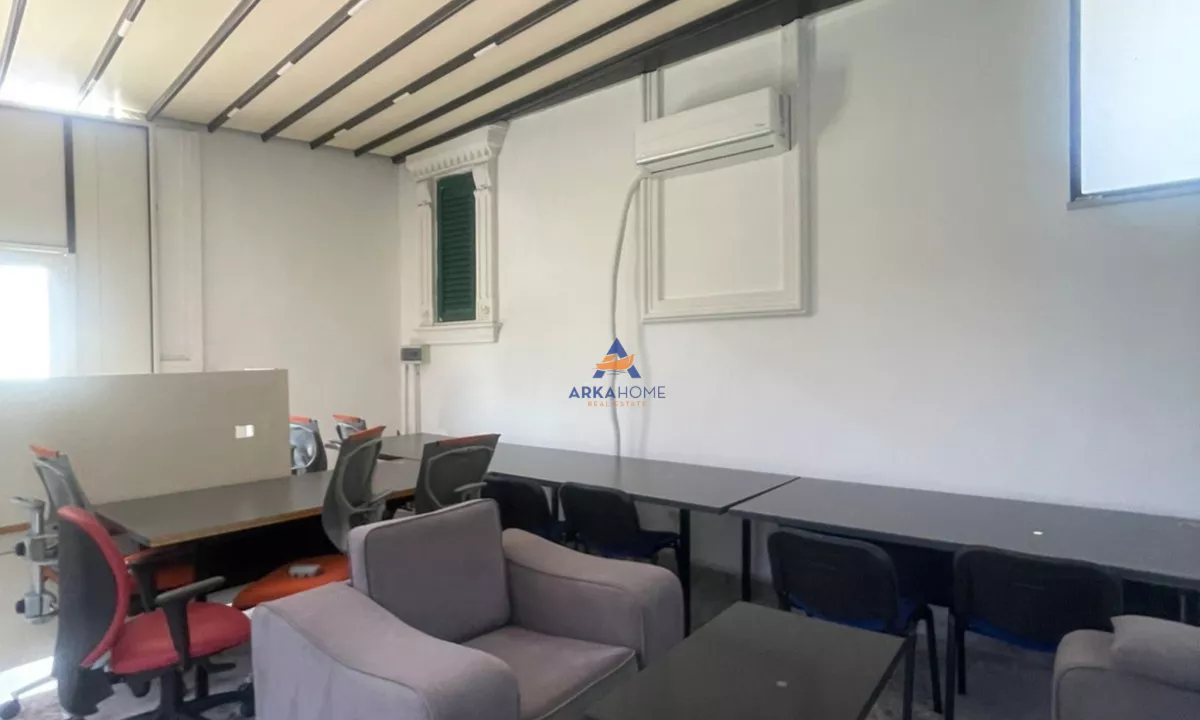 JEPET AMBIENT ME QERA 180M2 "21 DHJETORI" 5000 EURO