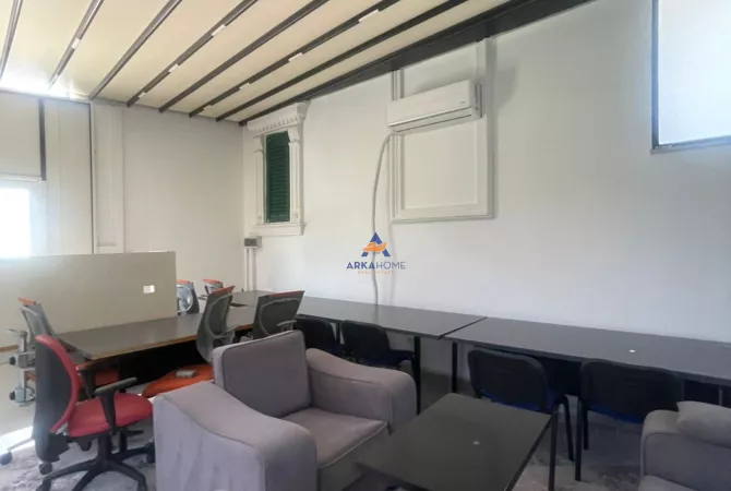 Business Property for Rent 3+1 in Tirana - 5,000 Euro