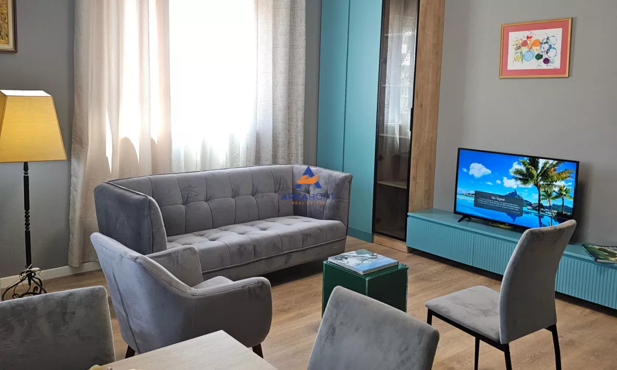 Shtepi me qera Apartament ne Tirane, 1+1, Mobilimi E mobiluar, Pagesa 650  Euro.