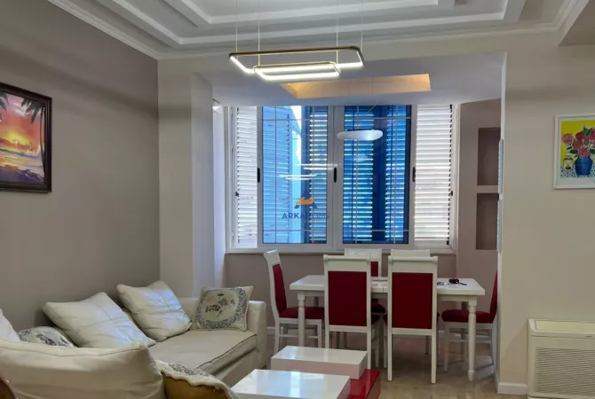 Shtepi ne shitje 1+1 ne Tirane - 14,000,000 Leke