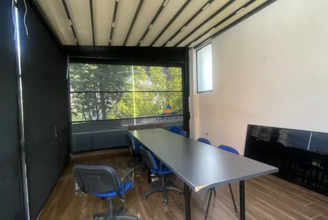 Business Property for Rent 3+1 in Tirana - 1,500 Euro