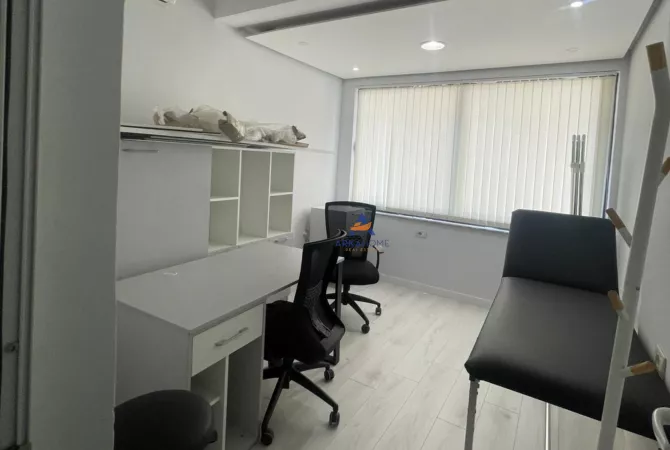 Business Property for Rent 3+1 in Tirana - 2,000 Euro