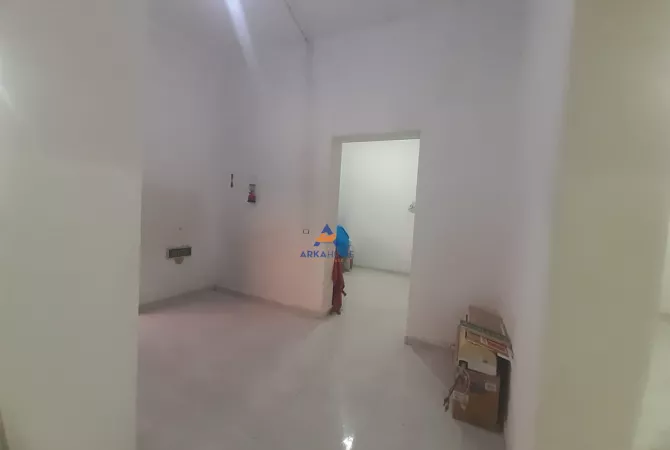 Business Property for Rent 4+1 in Tirana - 800 Euro