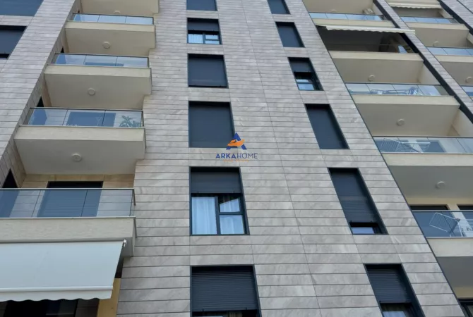 Business Property for Rent 1+1 in Tirana - 1,900 Euro