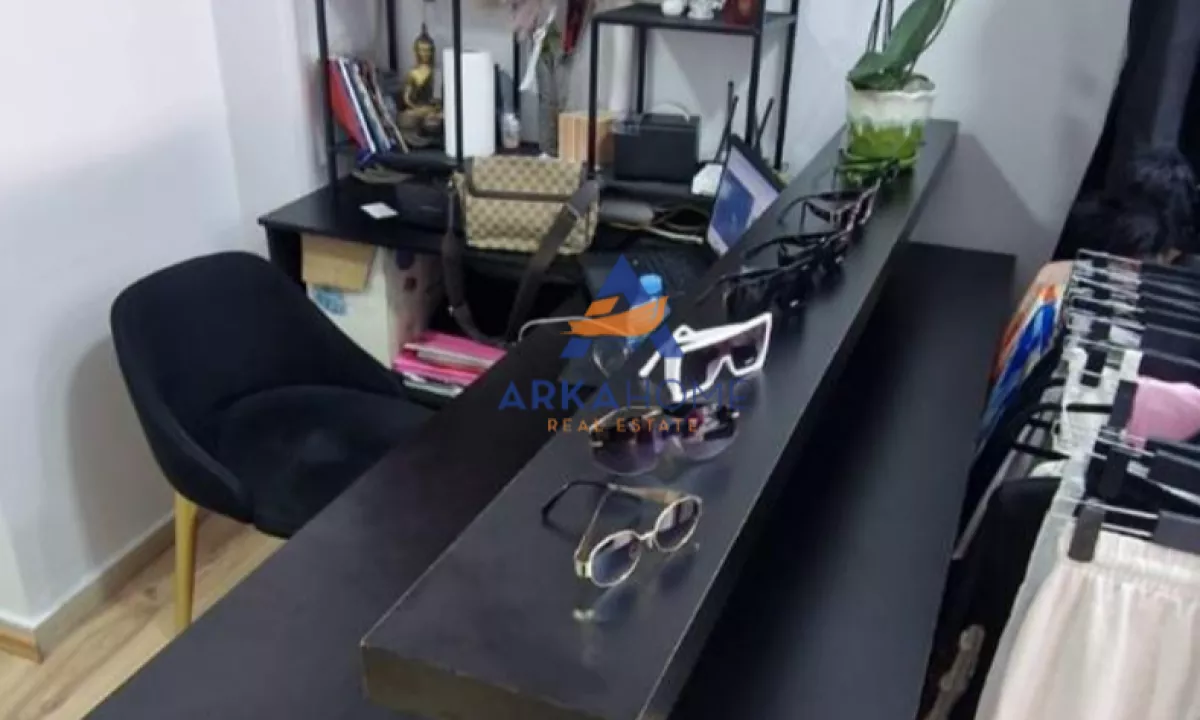 AKTIVITET BIZNESI PER SHITJE 40M2 "DON BOSKO" 28.000 EURO (I DISKUTUESHEM)