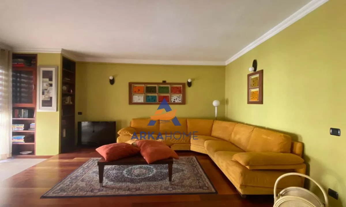 Shtepi me qera Apartament ne Tirane, 2+1, Mobilimi E mobiluar, Pagesa 850  Euro.