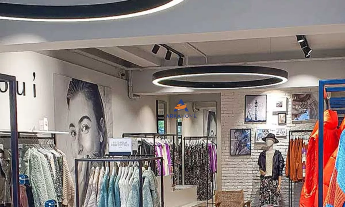 JEPET BIZNESI ME QERA 130M2 "RRUGA MILTO SOTIR GURRA,UNAZA E RE " 1300 EURO. Euro1,300 /muaj