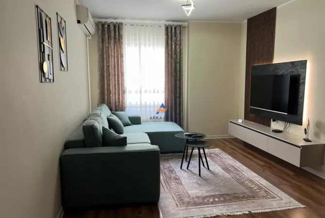 Shtepi ne shitje Apartament ne Durres, 2+1, Mobilimi E mobiluar, Pagesa 198,000  Euro.