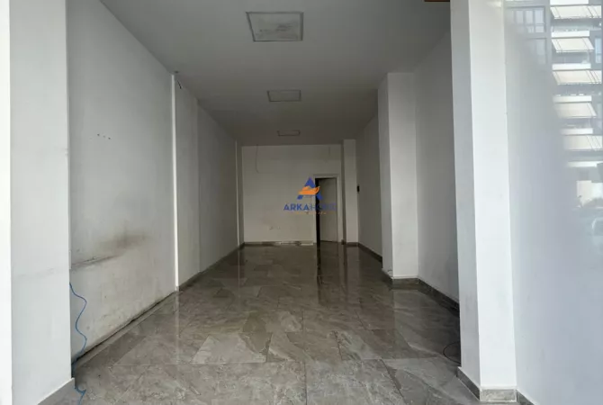 Ambient biznesi me qera 1+1 ne Tirane - 500 Euro
