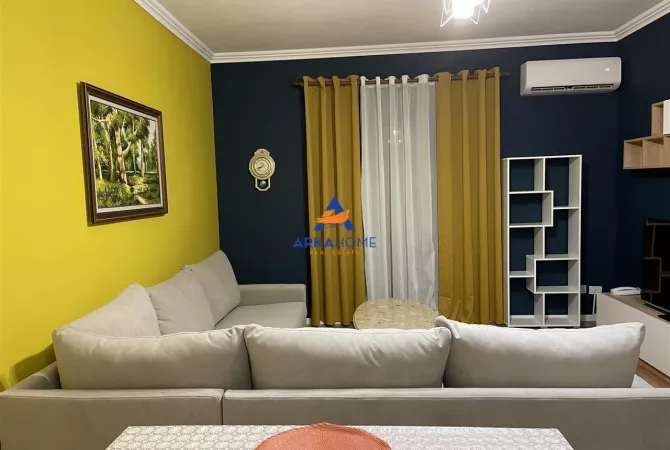 Shtepi me qera 2+1 ne Tirane - 60,000 Leke