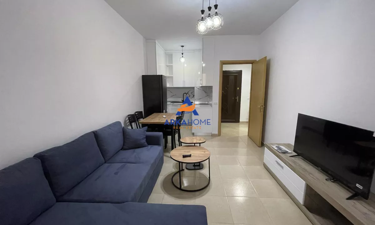 Shtepi me qera Apartament ne Tirane, 1+1, Mobilimi E mobiluar, Pagesa 550  Euro.