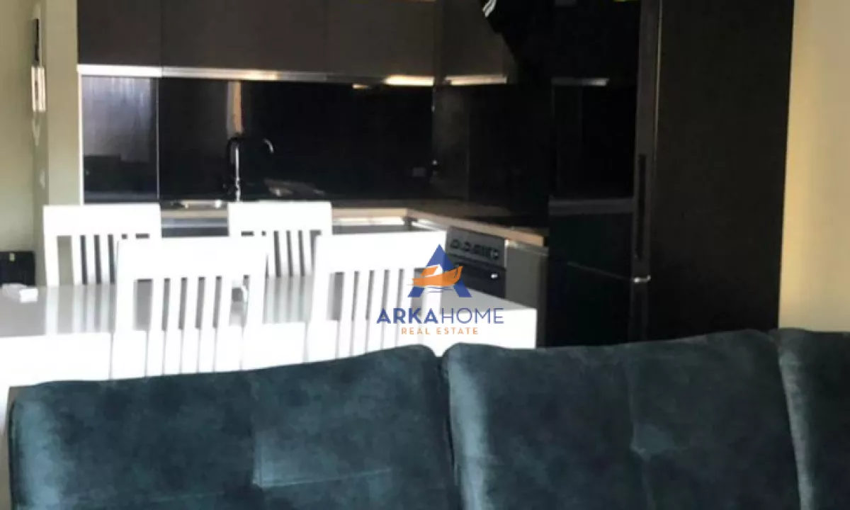 Shtepi me qera Apartament ne Tirane, 2+1, Mobilimi E mobiluar, Pagesa 823  Euro.