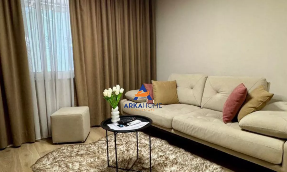 Shtepi me qera Apartament ne Tirane, 1+1, Mobilimi Bosh, pa mobiluar, Pagesa 850  Euro.