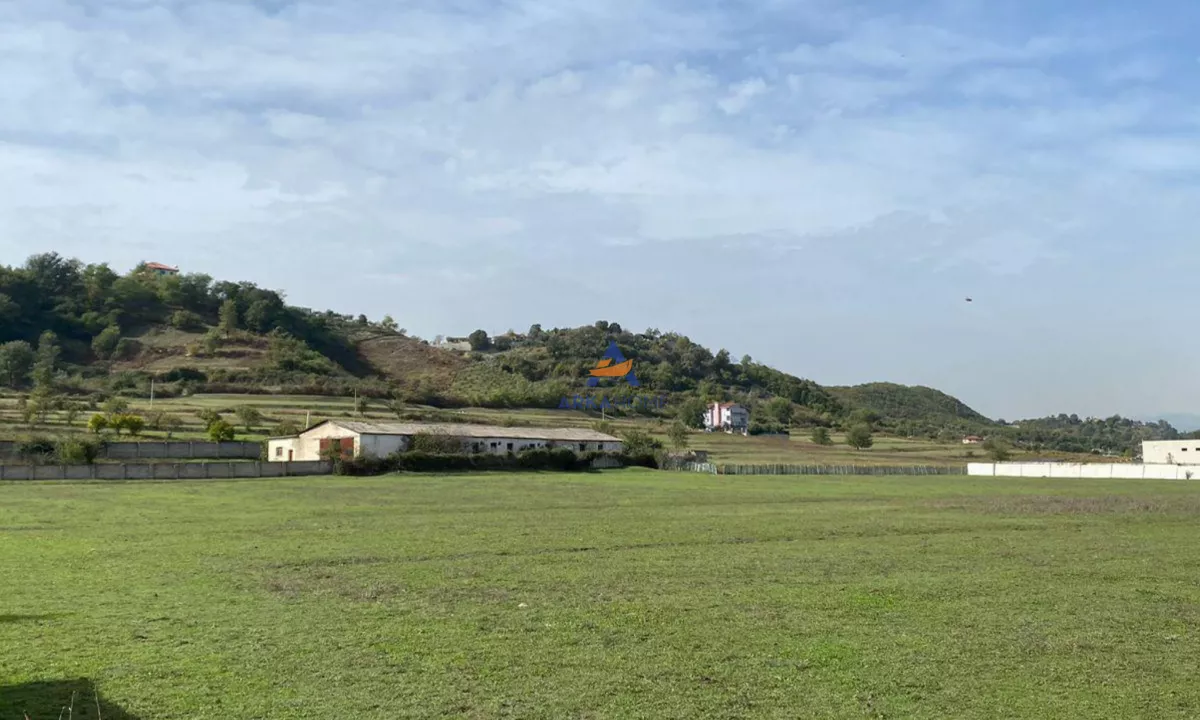 SHITET TOKE 10.700M2 "YZBERISHT" 642.000 EURO