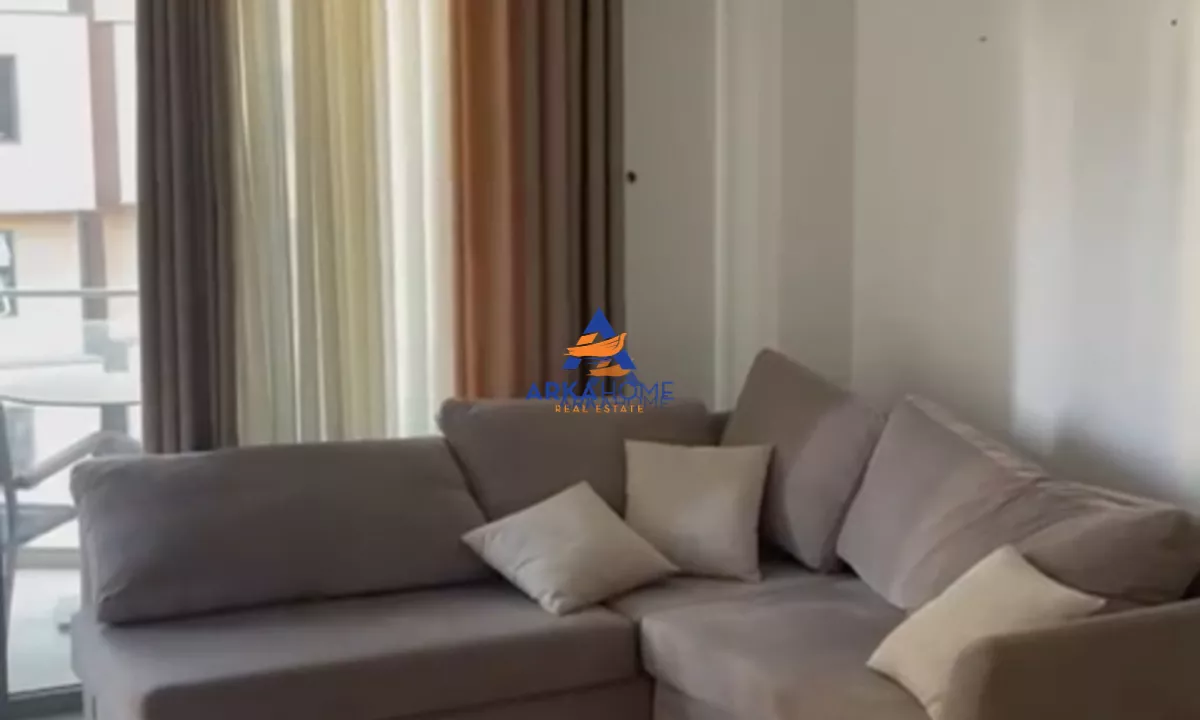 Shtepi me qera Apartament ne Tirane, 2+1, Mobilimi E mobiluar, Pagesa 1,300  Euro.