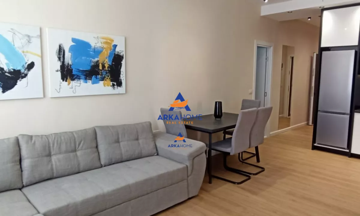 Shtepi ne shitje Apartament ne Tirane, 2+1, Mobilimi E mobiluar, Pagesa 143,000  Euro.