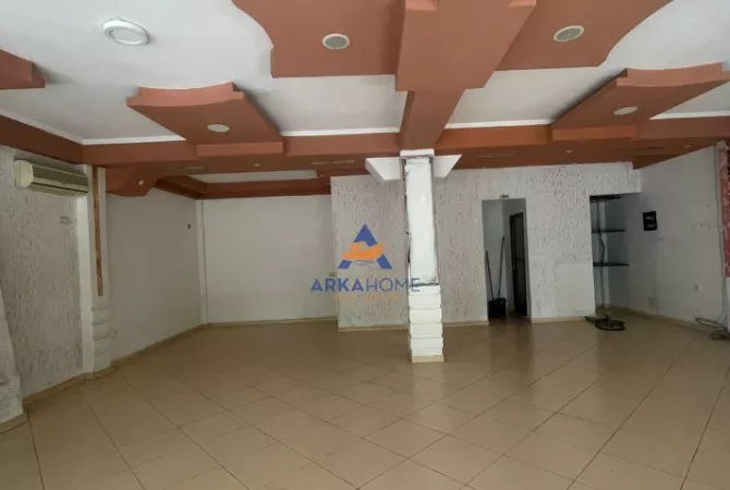 Business Property for Rent 3+1 in Tirana - 400 Euro