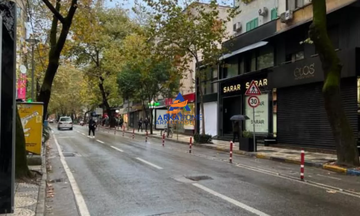 JEPET ME QERA AMBJENT 30M2 BUZE RRUGES “MYSLYM SHYRI” •30M2  •KATI 0 •BUZE RRUGE •NDRICIM NATYRAL GJ