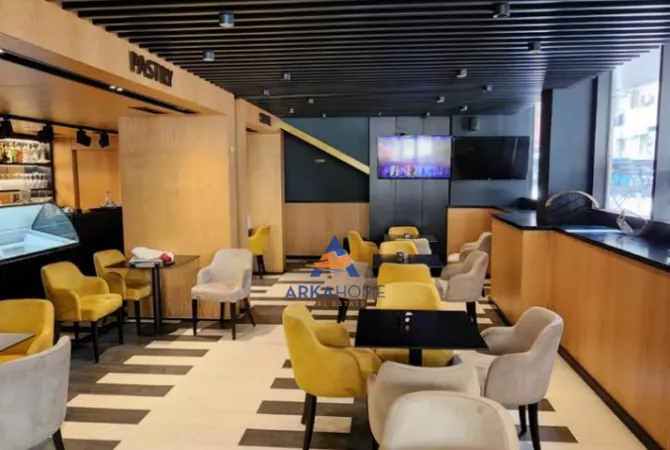 Ambient biznesi me qera 2+1 ne Tirane - 1,500 Euro