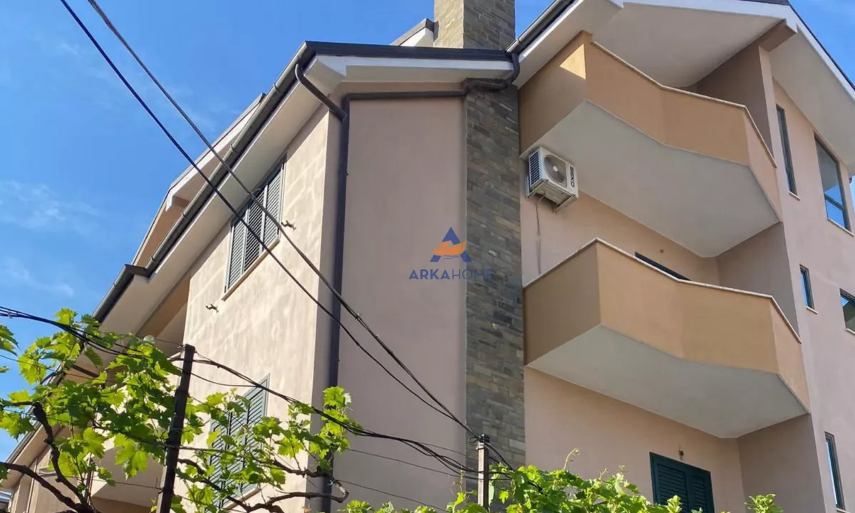 Luxury villas for rent in Tirana 3+1, Furnished