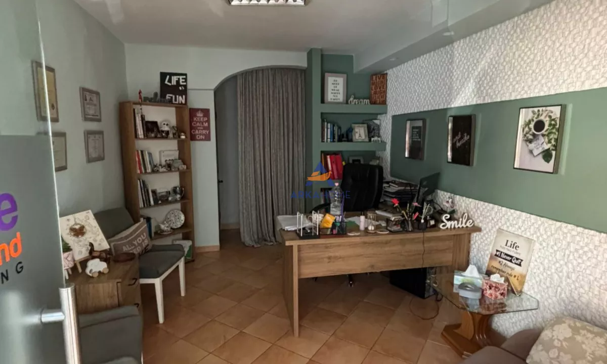 JEPET BIZNES ME QIRA 28M2 