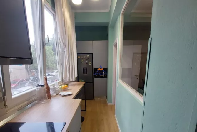 Casa privata/Indipendente in vendita a Tirana 5+1, Arredato