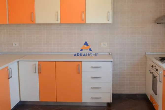 Shtepi me qera Apartament ne Tirane, 1+1, Mobilimi E mobiluar, Pagesa 550  Euro.