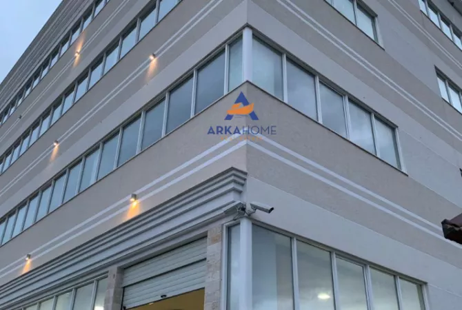 Ambient biznesi me qera 1+1 ne Tirane - 4,500 Euro