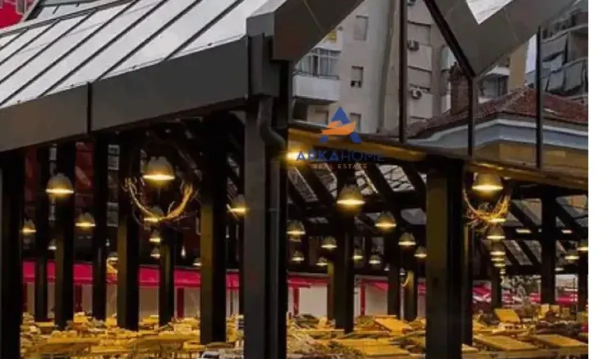 Shtepi ne shitje Apartament ne Tirane, Garsoniere, Mobilimi Bosh, pa mobiluar, Pagesa 110,000  Euro.