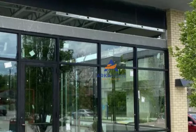 Ambient biznesi me qera 3+1 ne Tirane - 1,500 Euro