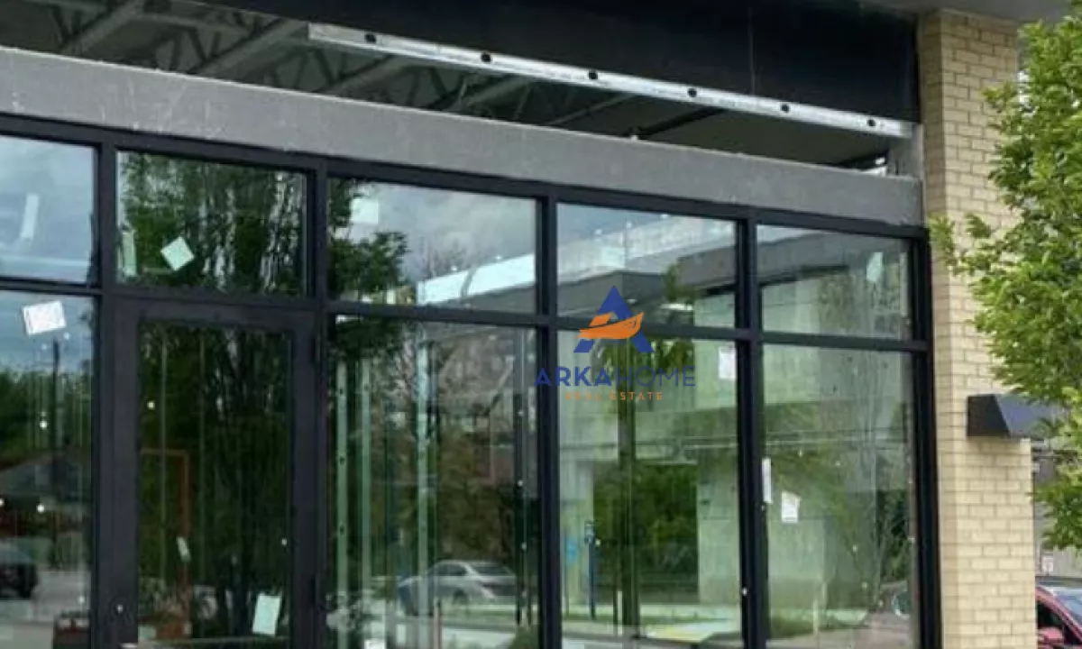 JEPET AMBJENT BIZNESI ME QERA 100M2 "ZOGU I ZI, FOLEJA E GJELBER" 1500 EURO.