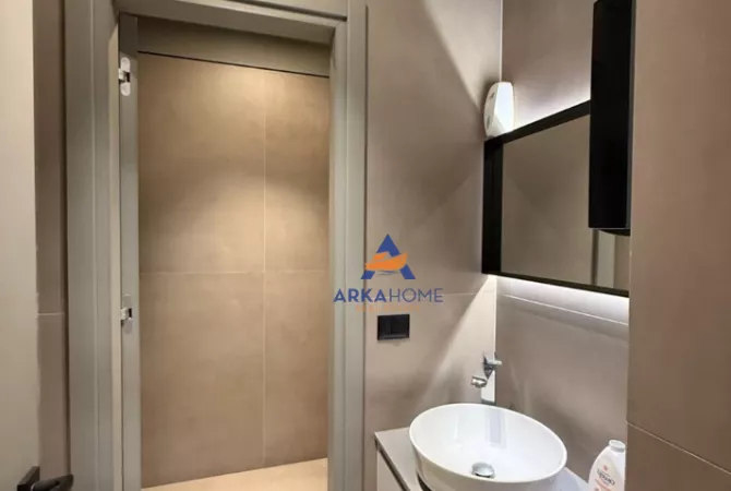 JEPET ME QERA BAR 162M2 "REZIDENCA KODRA E DIELLIT 1" 1600 EURO.