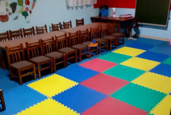 Ambient biznesi me qera 1+1 ne Tirane - 1,000 Euro