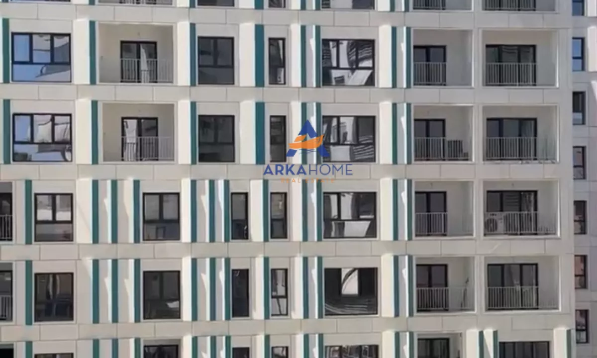 JEPET PARKING ME QERA 40M2 "ZOGU ZI , PRANE RING CENTER" 200 EURO.