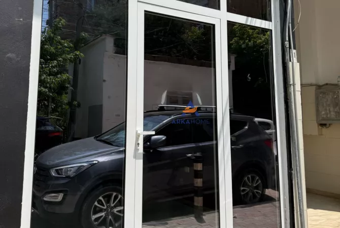 Ambient biznesi me qera 1+1 ne Tirane - 410 Euro