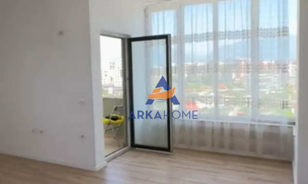 Appartamento in vendita a Tirana 1+1, Vuoto