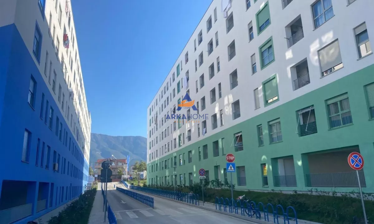 Appartamento in vendita a Tirana 1+1, Vuoto