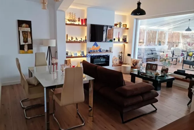 Shtepi ne shitje 3+1 ne Durres - 255,000 Euro
