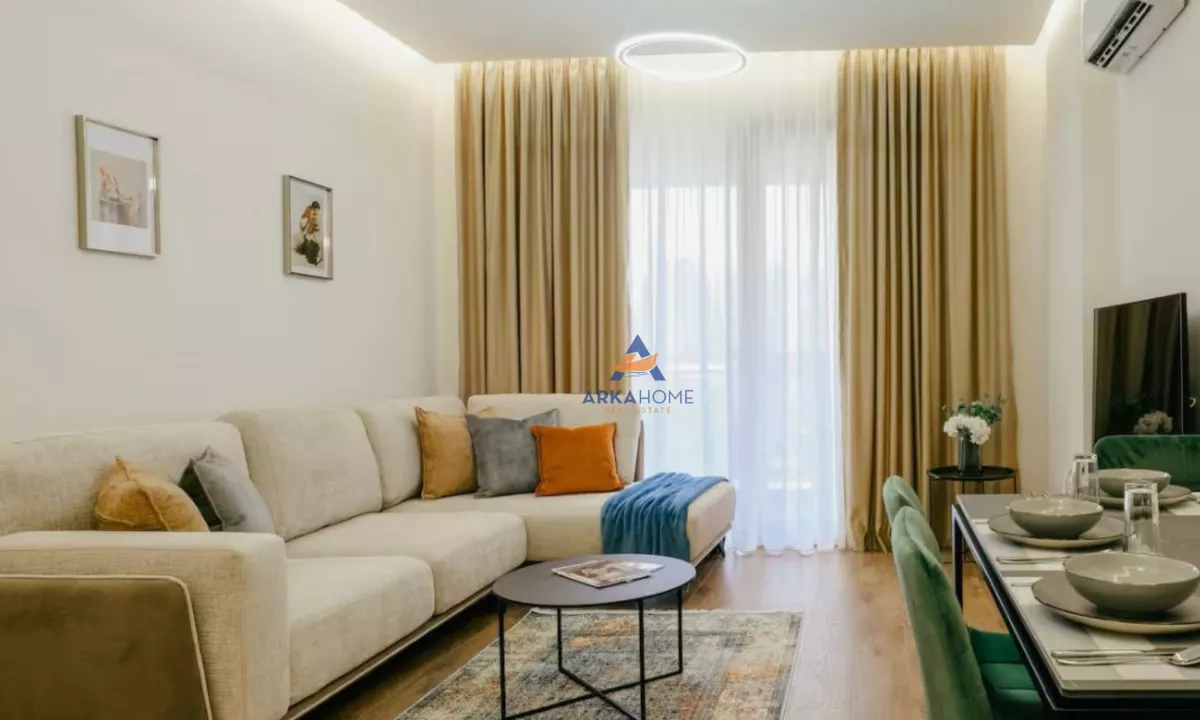 Appartamento in vendita a Tirana 2+1, Arredato