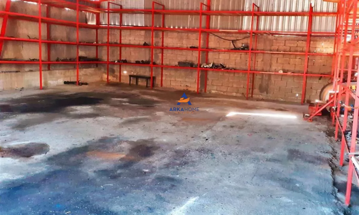 JEPET ME QERA 2 KAPANONE 200M ME OBORR 1000M2 