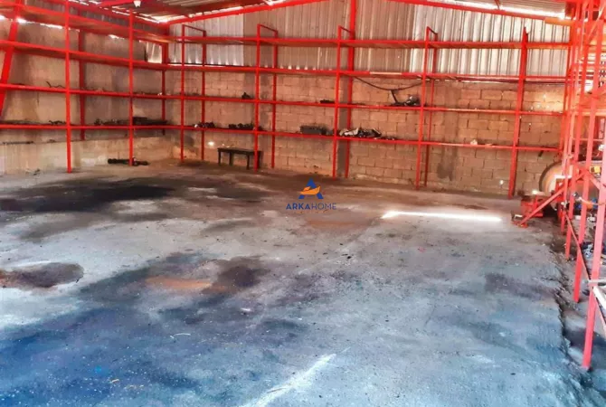 Ambient biznesi me qera 4+1 ne Tirane - 1,000 Euro