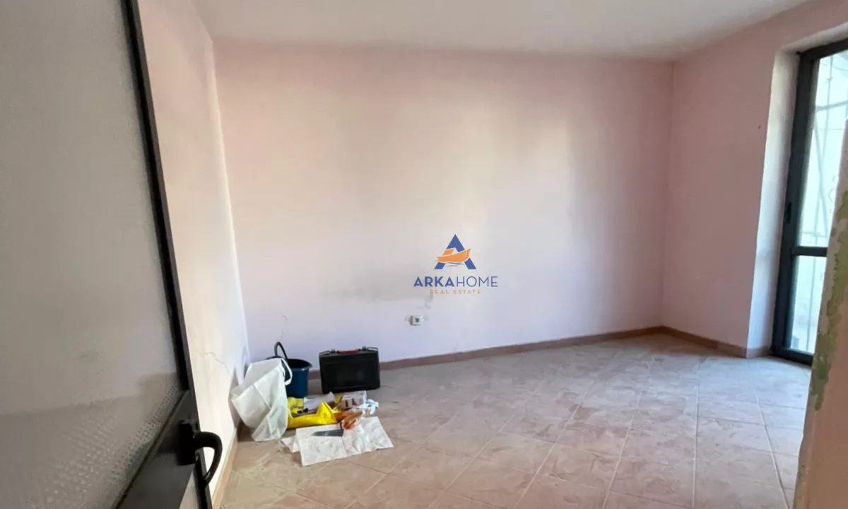 Apartment for rent in Tirana 2+1, Emty