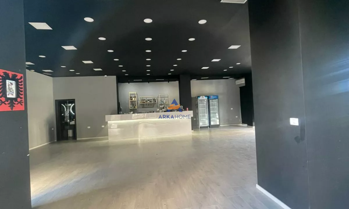 JEPET AMBJENT BIZNESI ME QERA 120M2 