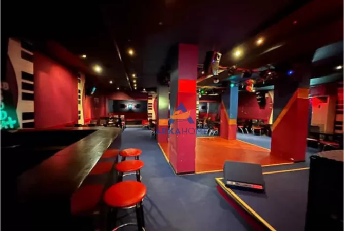 Ambient biznesi me qera 3+1 ne Tirane - 1,500 Euro